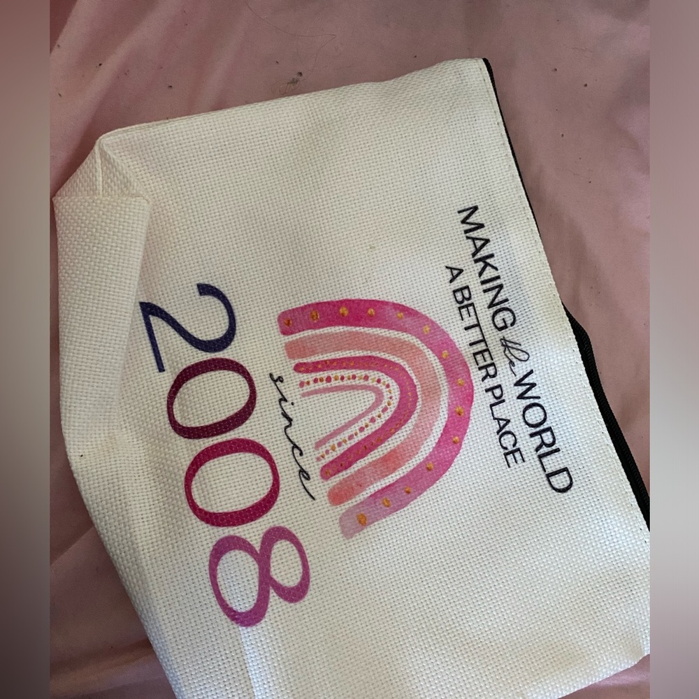 2008 makeup/travel bag